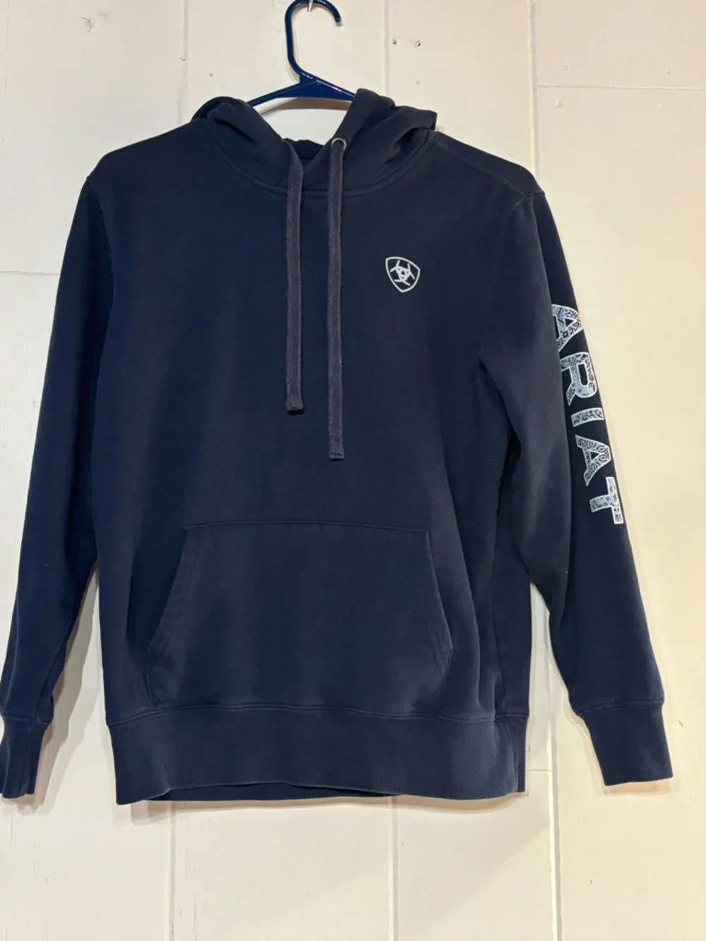Ariat Dark Navy Pullover Hoodie with Sleeve Logo - Picture 1 of 3